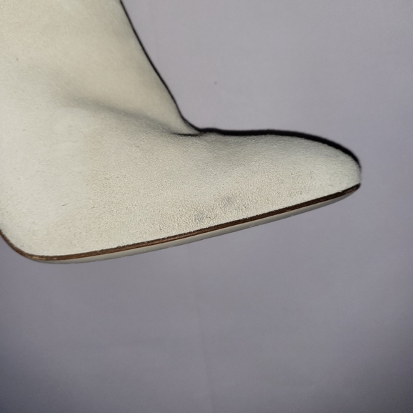 SOLD❤️🌼GUCCI Abigail Suede ankle Boots RARE & STUNNING - Picture 10 of 15